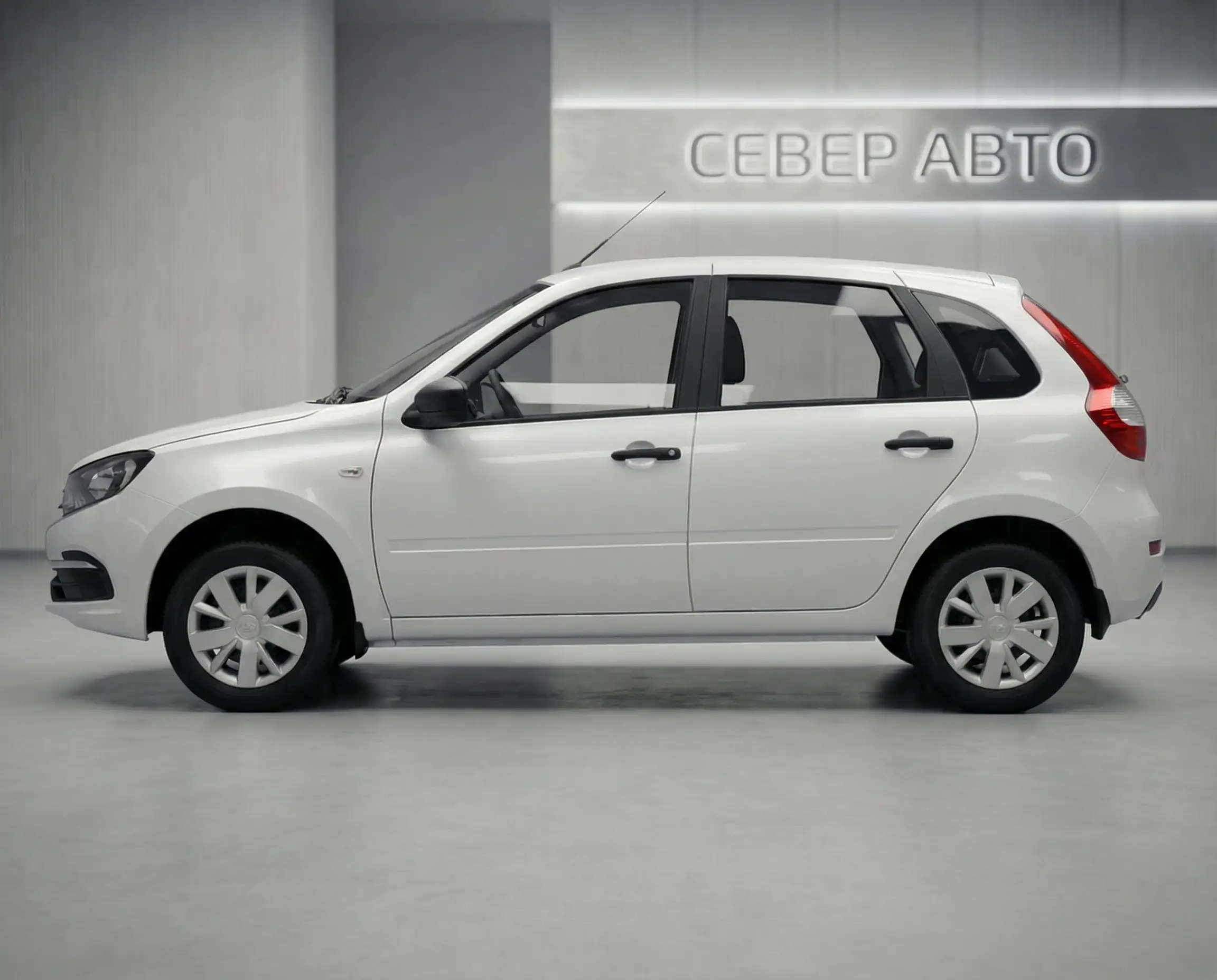 Lada Granta Hatchback — фото 1